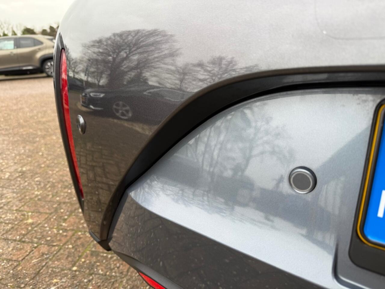 Toyota AYGO 1.0 VVT-I S-CVT UNDERCOVER ALS NIEUW!! AUTOMAAT