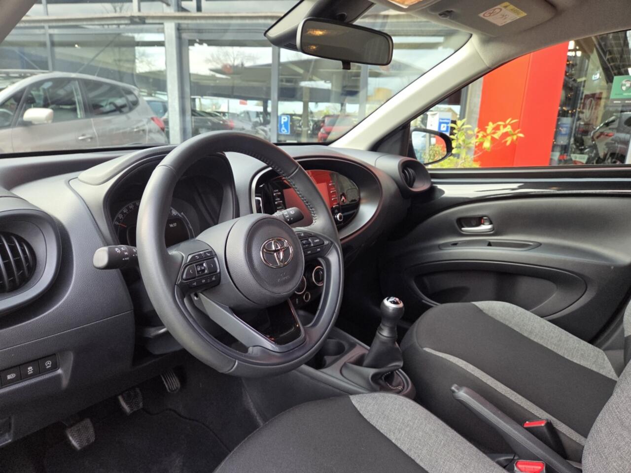 Toyota AYGO X 1.0 VVT-i MT Play | Airco | Adp. Cruise | Carplay