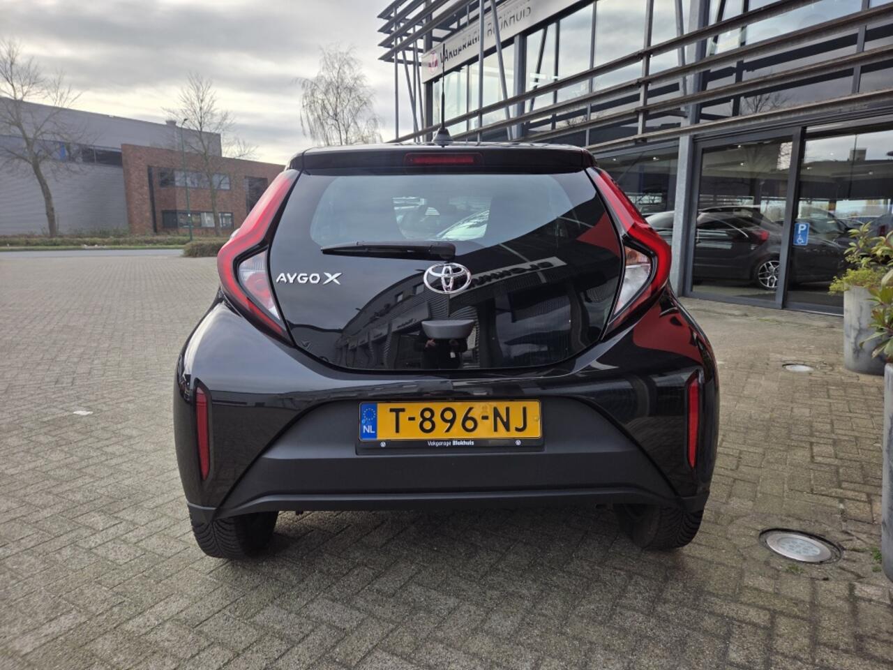 Toyota AYGO X 1.0 VVT-i MT Play | Airco | Adp. Cruise | Carplay