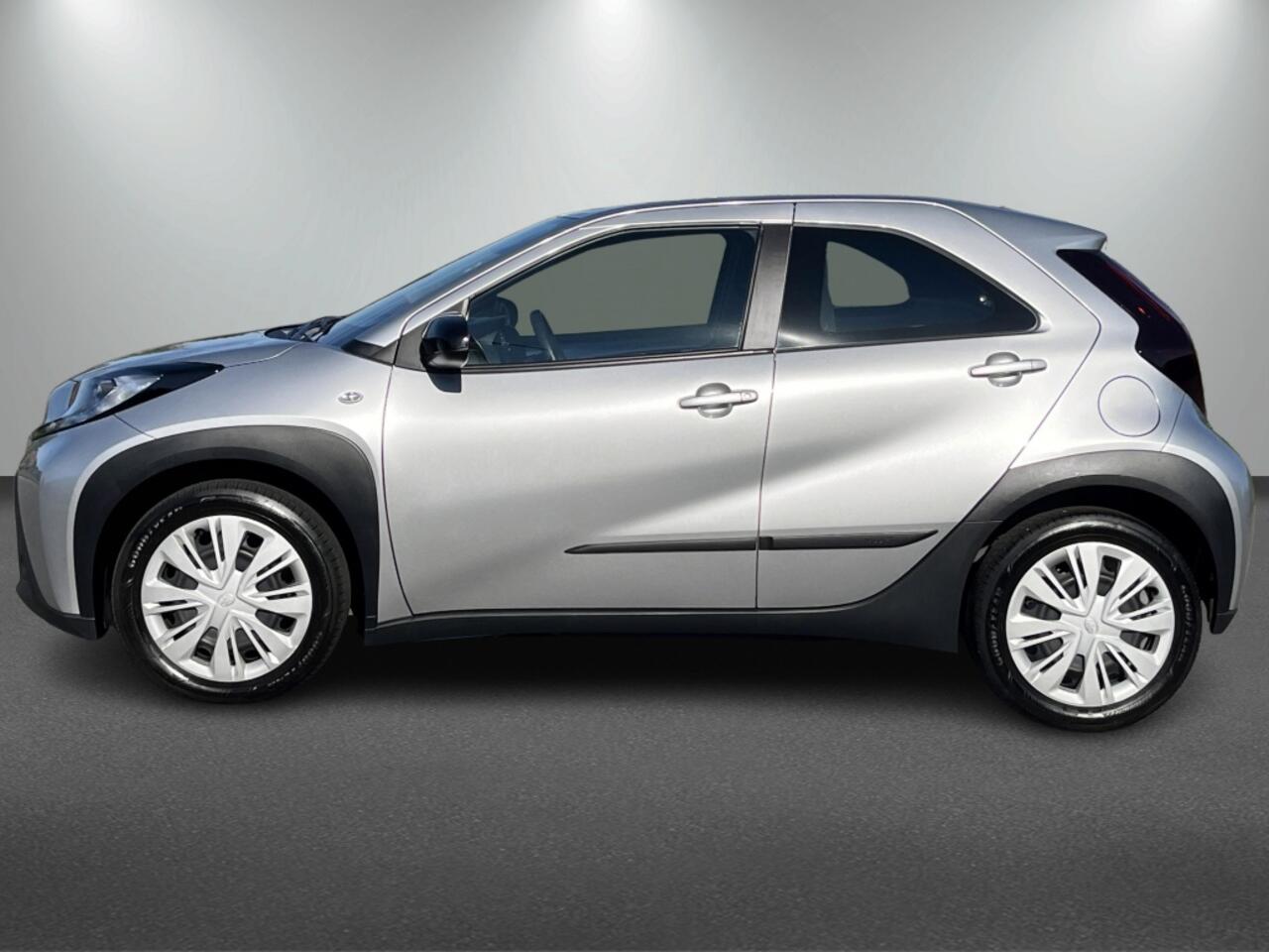 Toyota AYGO X 1.0 VVT-i Play, optioneel: Ramaker Black Edition, ¤2.000.-