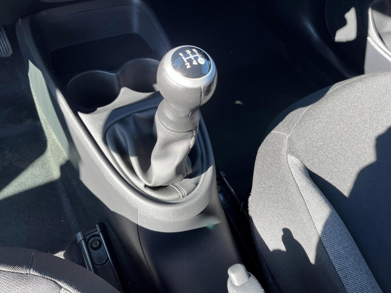 Toyota AYGO X 1.0 VVT-i Play, optioneel: Ramaker Black Edition, ¤2.000.-