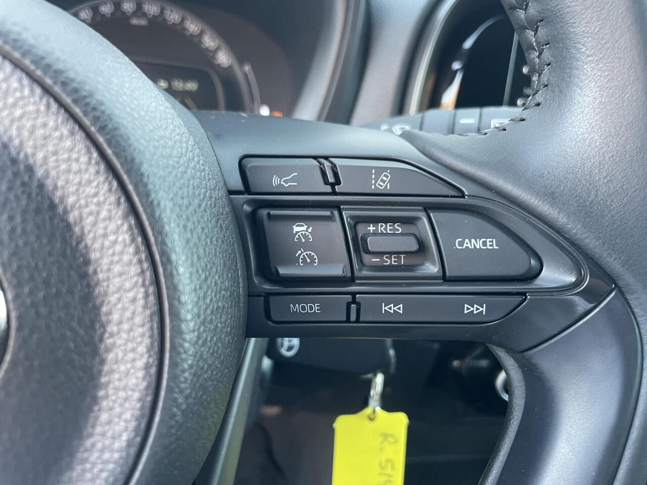 Toyota AYGO X 1.0 VVT-i MT first | All season banden | Parkeersensoren Voor | Lm velgen |