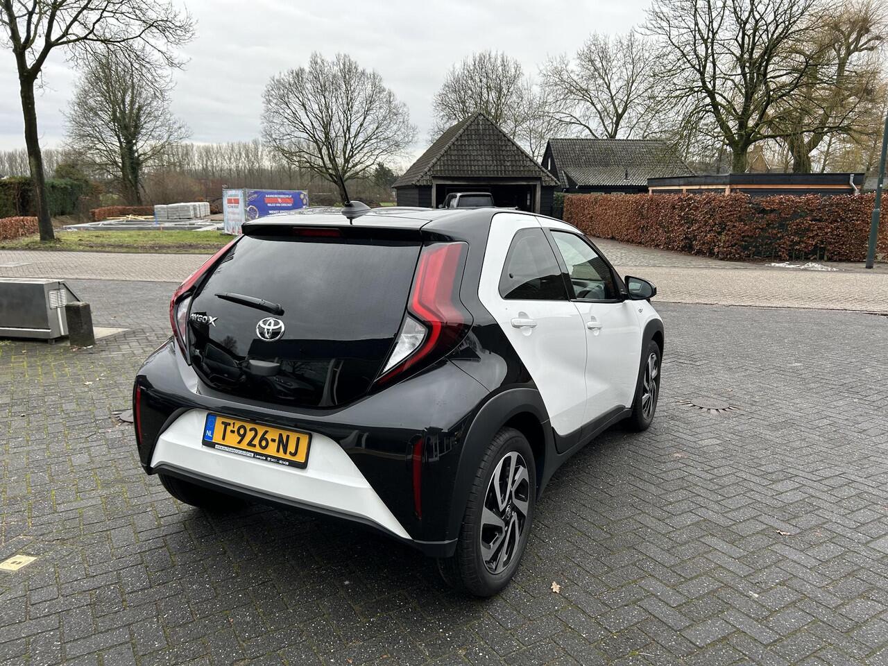 Toyota AYGO X 1.0 VVT-i MT Pulse