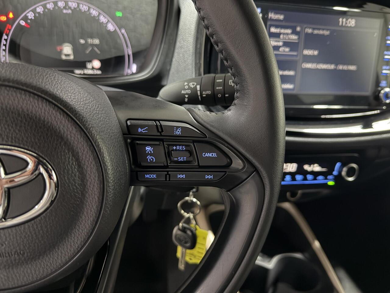 Toyota AYGO X 1.0 VVT-i MT Pulse | Dealer onderhouden | NL-Auto| Apple Carplay | Achteruitrijcamera | Bi-Tone