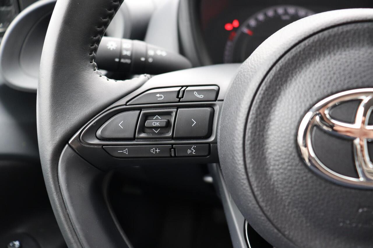 Toyota AYGO X 1.0 VVT-i MT Play Apple carplay, Android auto