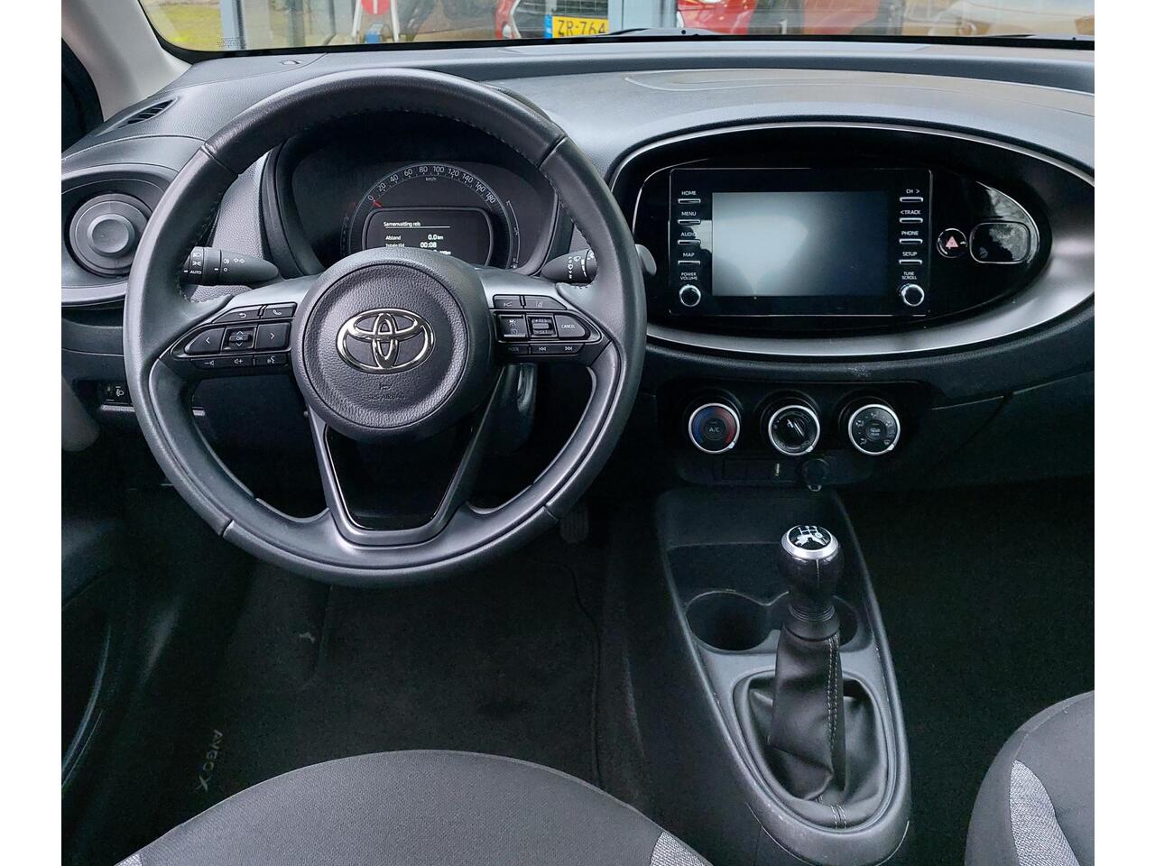 Toyota AYGO X 1.0 VVT-i MT Play | Apple Carplay | Cruise Control