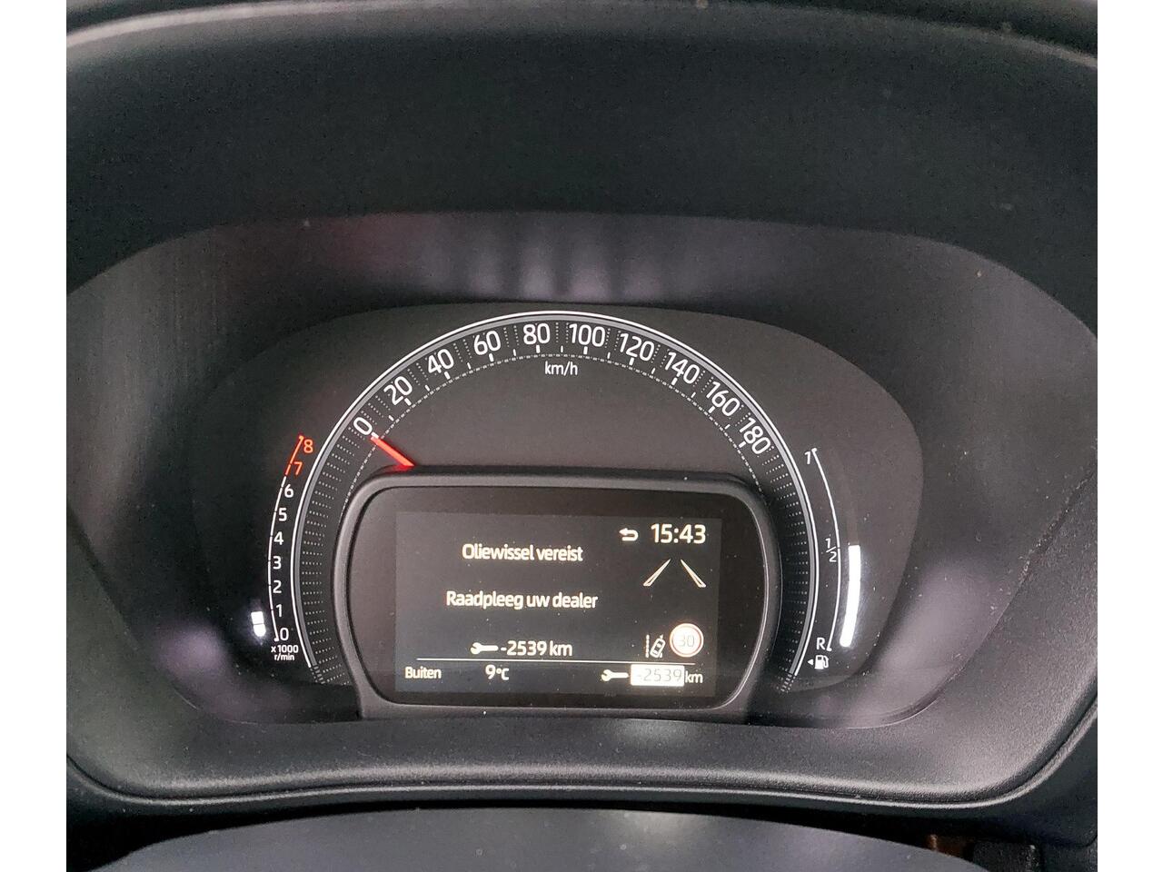 Toyota AYGO X 1.0 VVT-i MT Play | Apple Carplay | Cruise Control