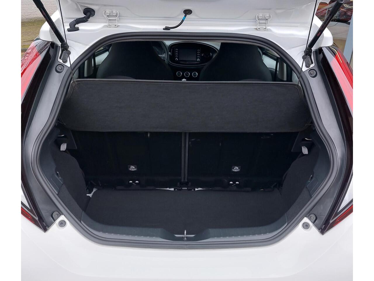 Toyota AYGO X 1.0 VVT-i MT Play | Apple Carplay | Cruise Control