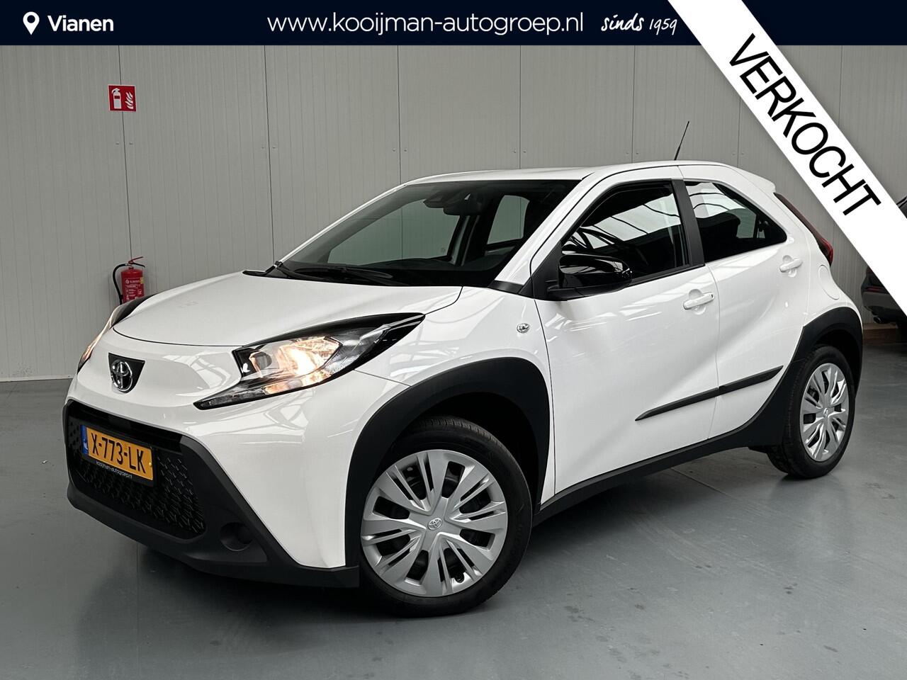 Toyota AYGO X 1.0 VVT-i S-CVT Play