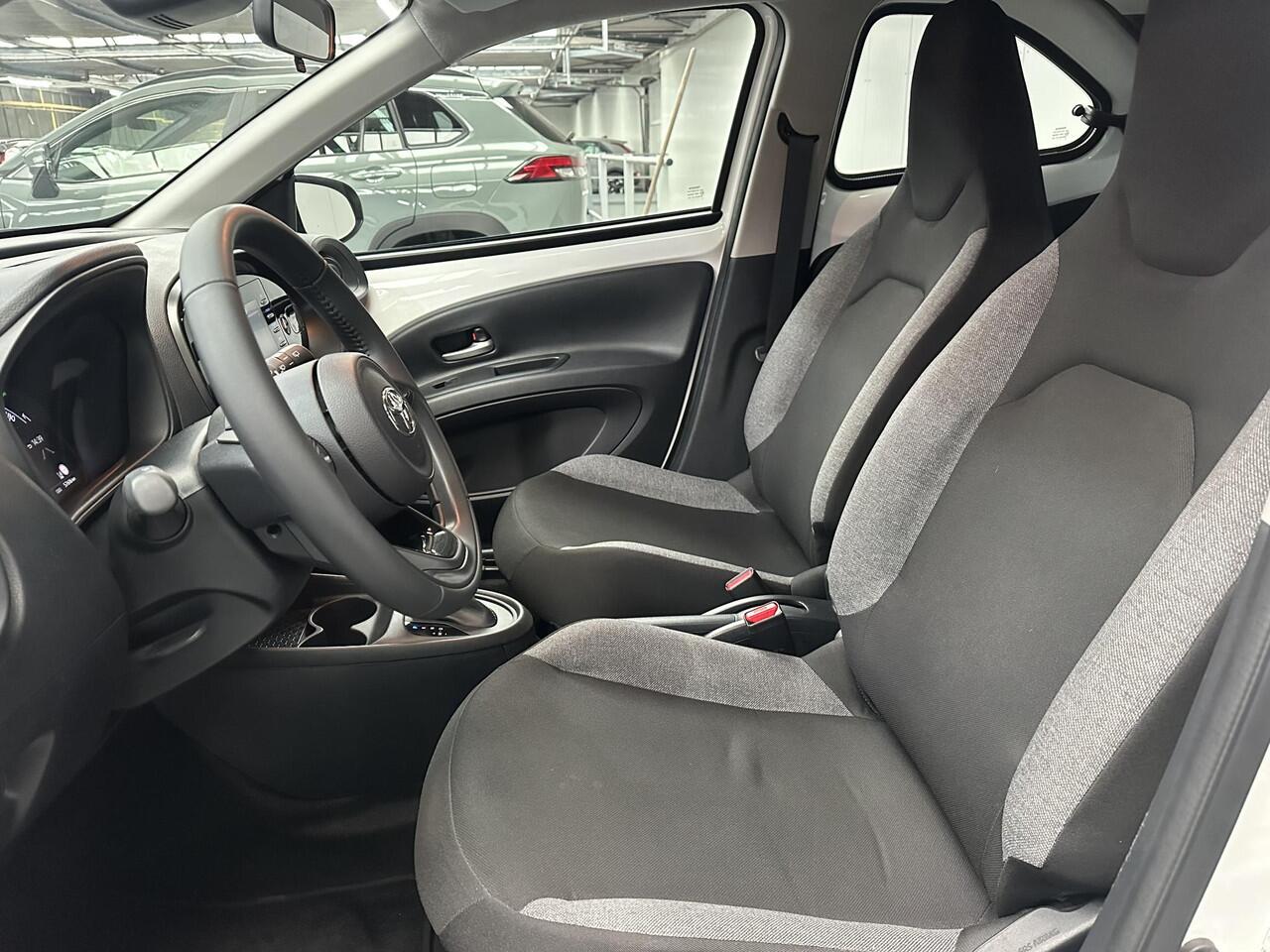 Toyota AYGO X 1.0 VVT-i S-CVT Play