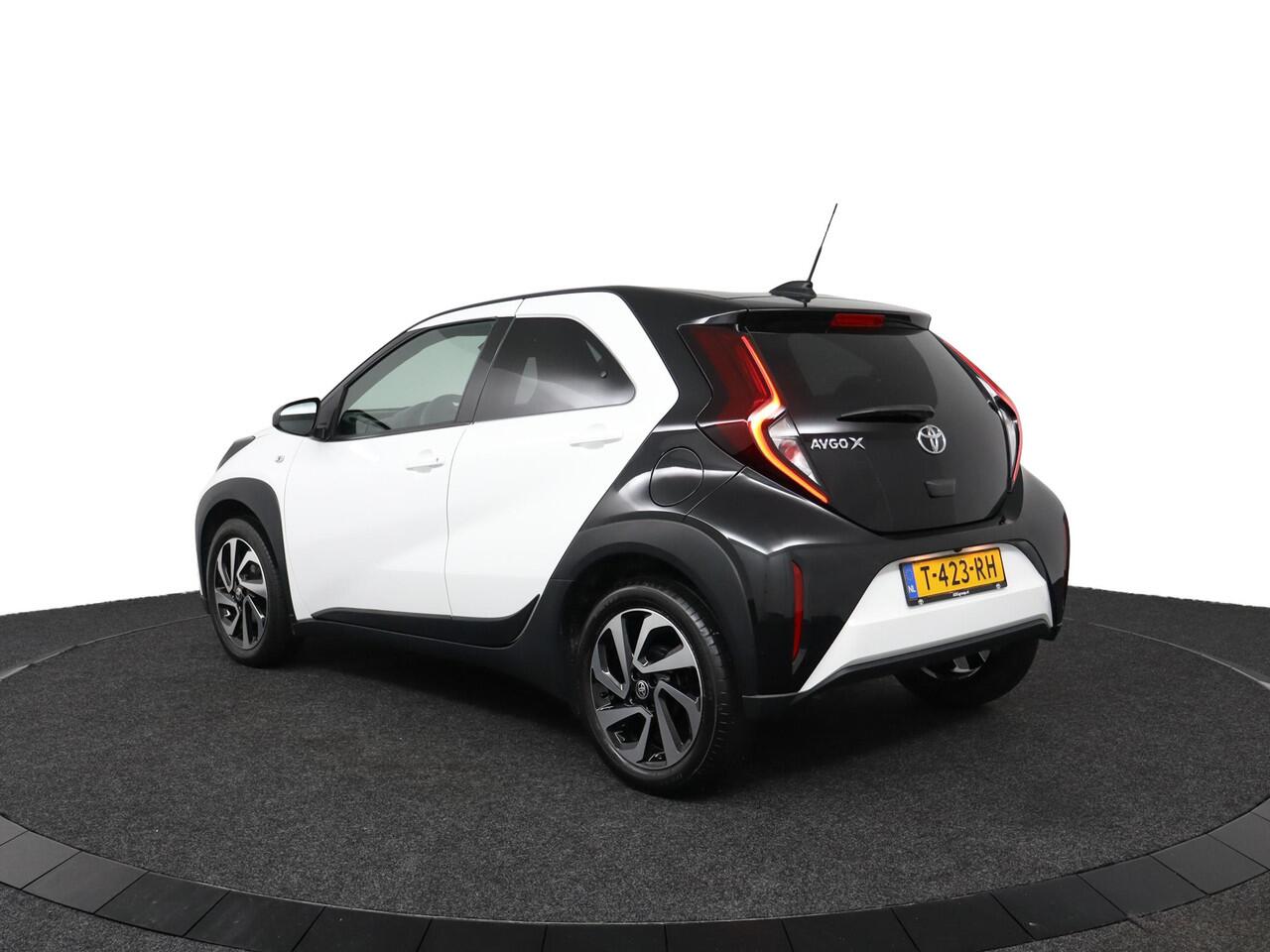 Toyota AYGO X 1.0 VVT-i S-CVT Pulse | Automaat | Apple Carplay/Android Auto | lichtmetalen velgen 17" | two-tone |
