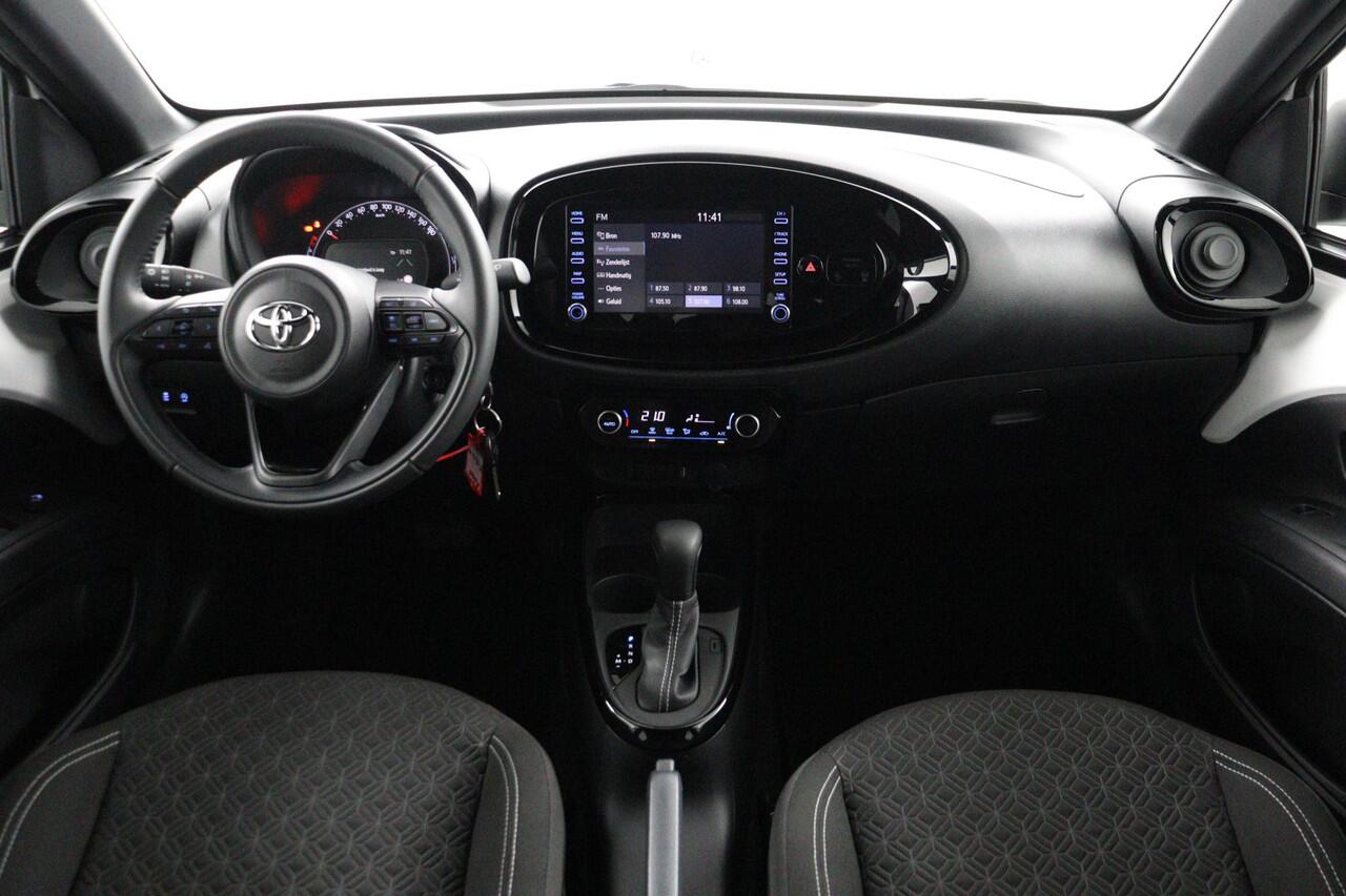 Toyota AYGO X 1.0 VVT-i S-CVT Pulse | Automaat | Apple Carplay/Android Auto | lichtmetalen velgen 17" | two-tone |