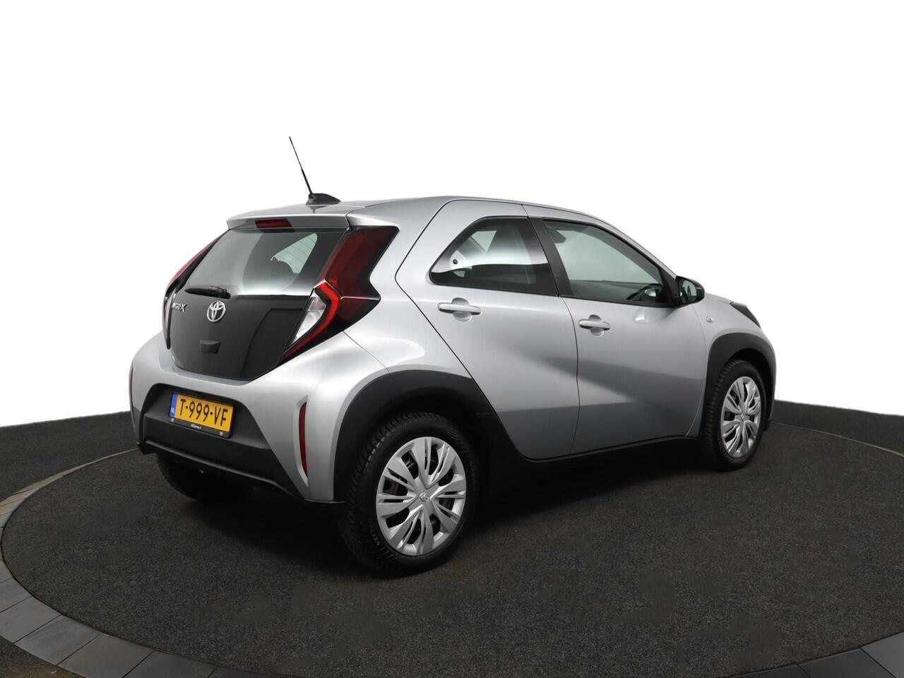 Toyota AYGO X 1.0 VVT-i MT Play | Airco | Adaptieve Cruise Control | Achteruitrijcamera | 10 Jaar garantie! |