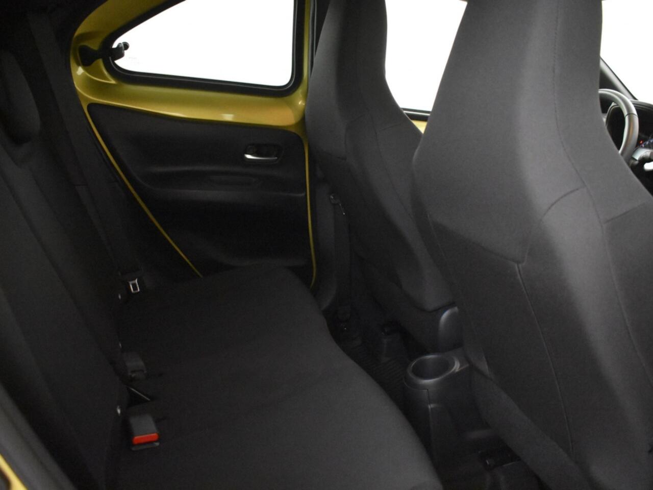 Toyota AYGO X 1.0 VVT-i CVT Automaat Pulse Edition Design | Stoelverw. | PDC |