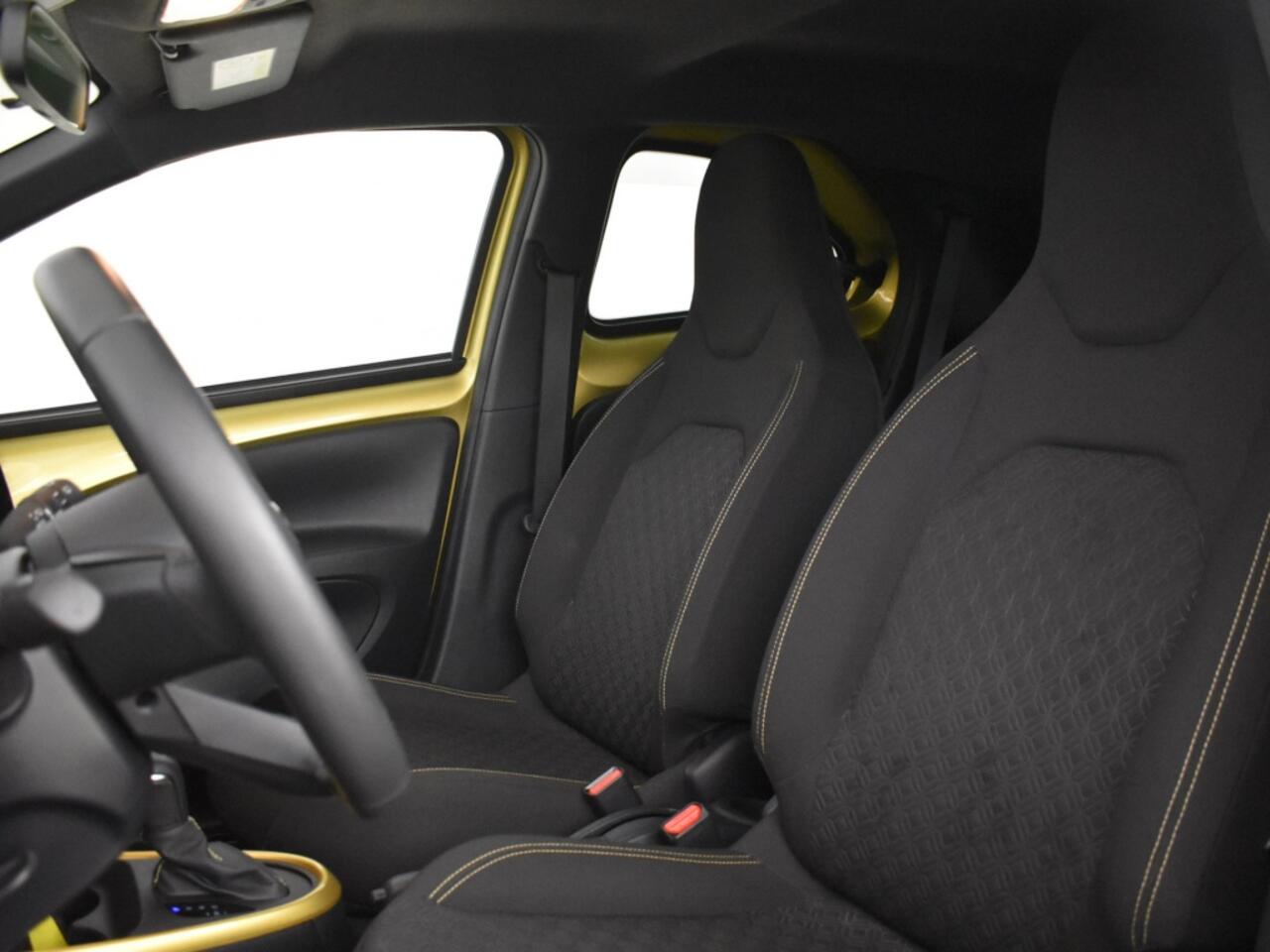 Toyota AYGO X 1.0 VVT-i CVT Automaat Pulse Edition Design | Stoelverw. | PDC |