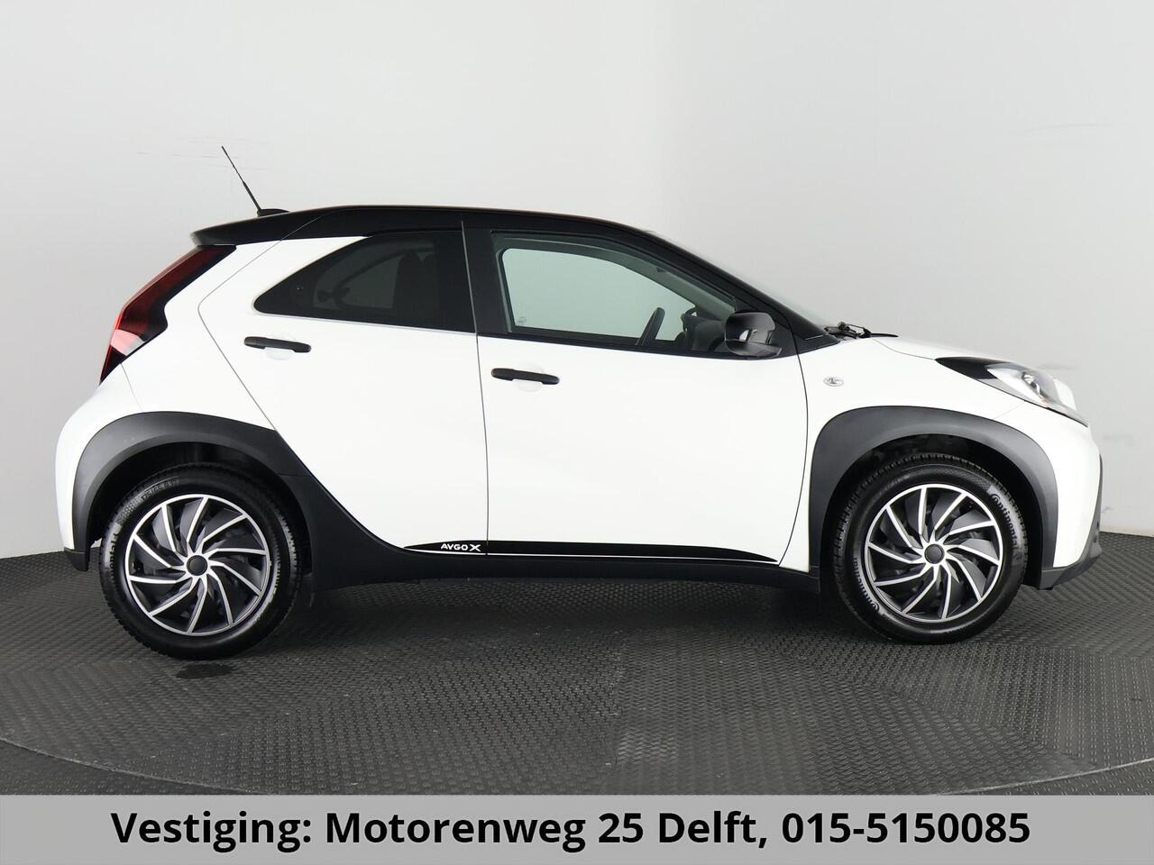 Toyota AYGO X 1.0 BLACK & WHITE SPECIAL EDITION GARANTIE 6-2033 CARPLAY NAVIGATIE.ADAPTIEVE CRUISE. SPECIAL EDITION PACK