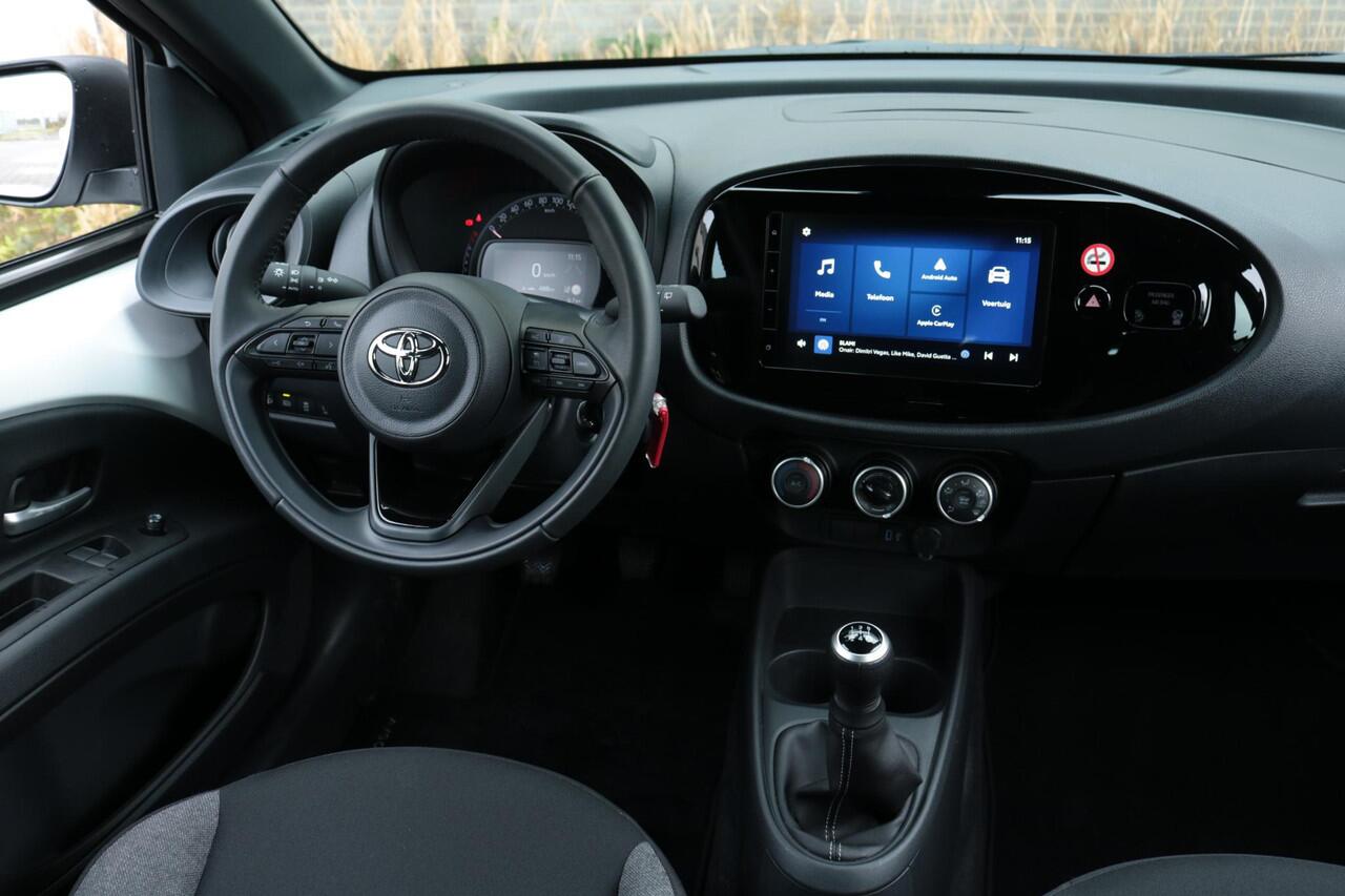 Toyota AYGO X 1.0 VVT-i MT Play, Stootlijsten, Apple Carplay/Android Auto, Parkeercamer, 1e Eigenaar!