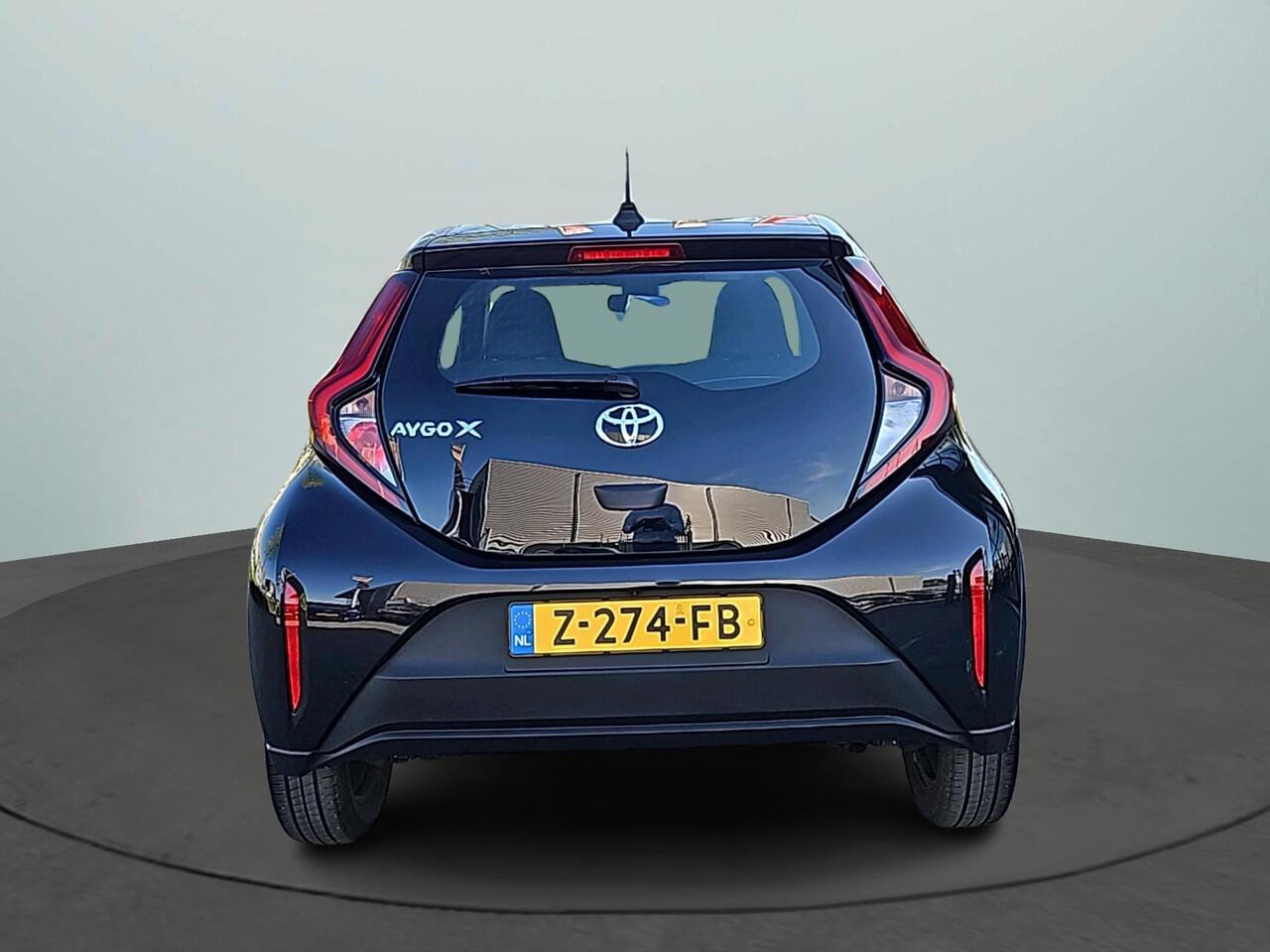 Toyota AYGO X 1.0 VVT-i MT Play