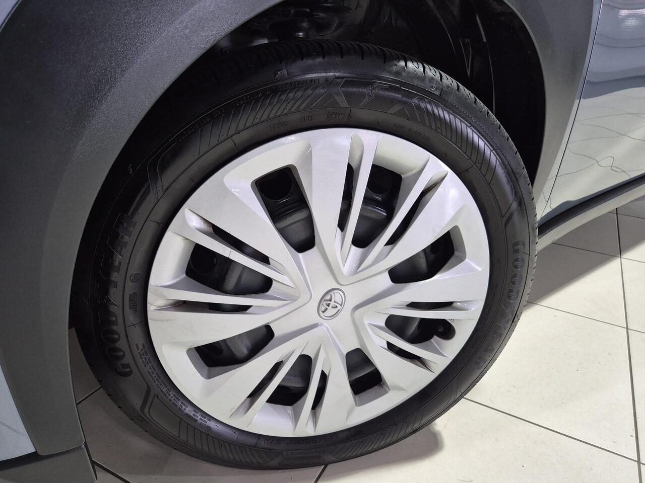 Toyota AYGO X 1.0 VVT-i MT Play | Dealer onderhouden | Apple carplay/anroid auto |