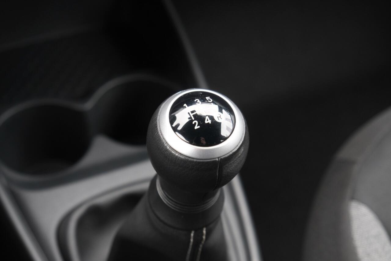 Toyota AYGO 1.0 VVT-i MT 72PK Play | Apple CarPlay® & Android Auto(TM) | Airco