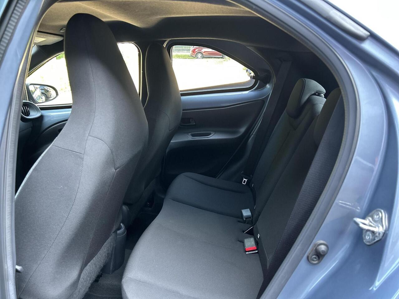 Toyota AYGO X 1.0 VVT-i MT Play