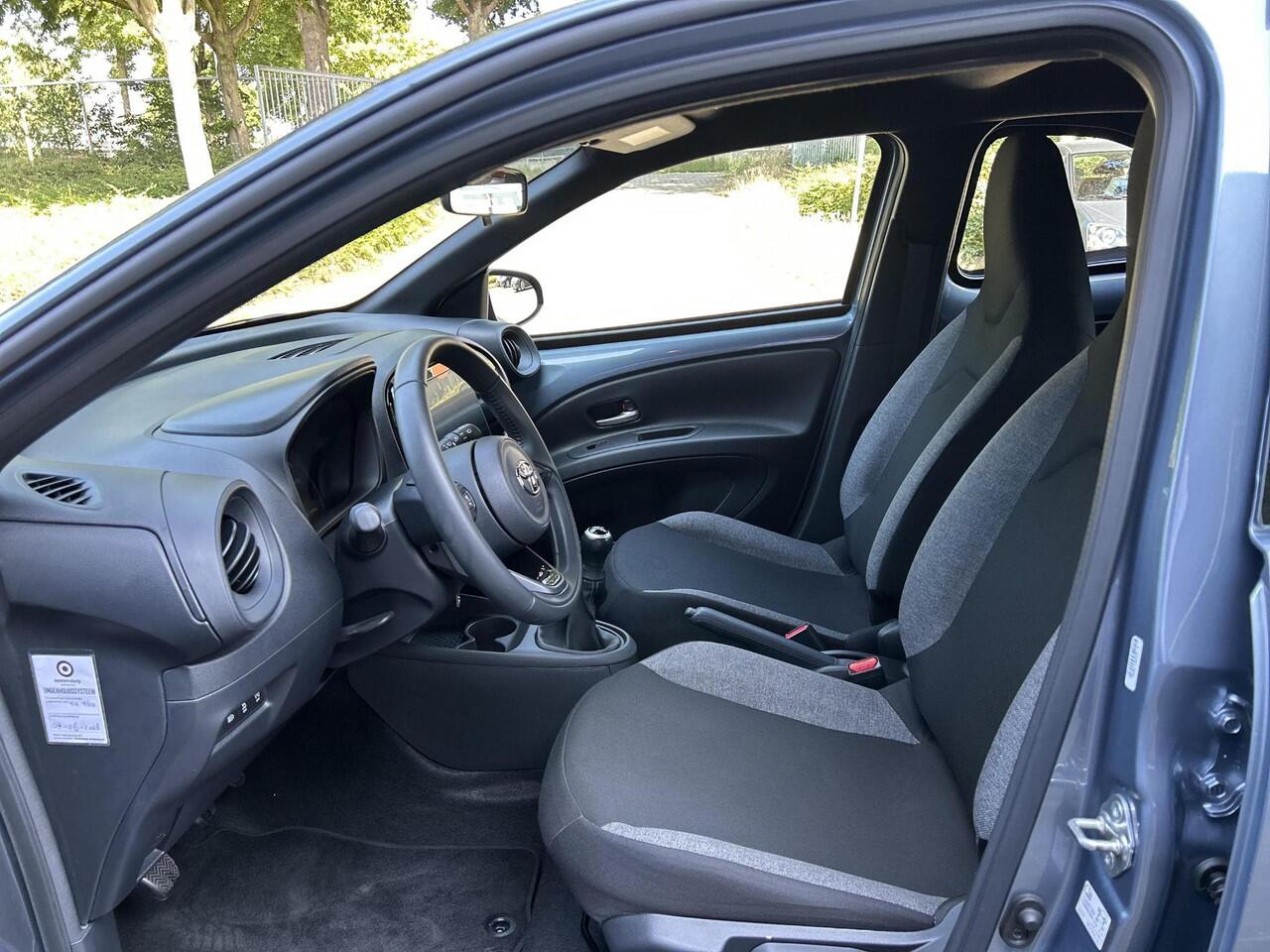 Toyota AYGO X 1.0 VVT-i MT Play