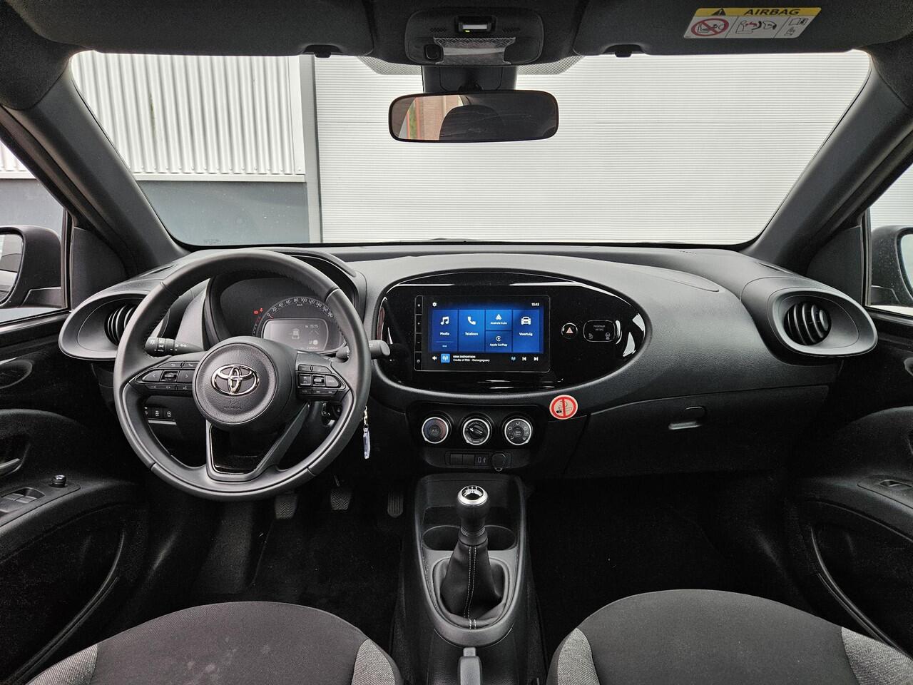 Toyota AYGO X 1.0 VVT-i MT Play | Adaptieve Cruise Control | Apple Carplay & Android Auto | Achteruitrijcamera | Garantie t/m 03-2034 of 200.000km