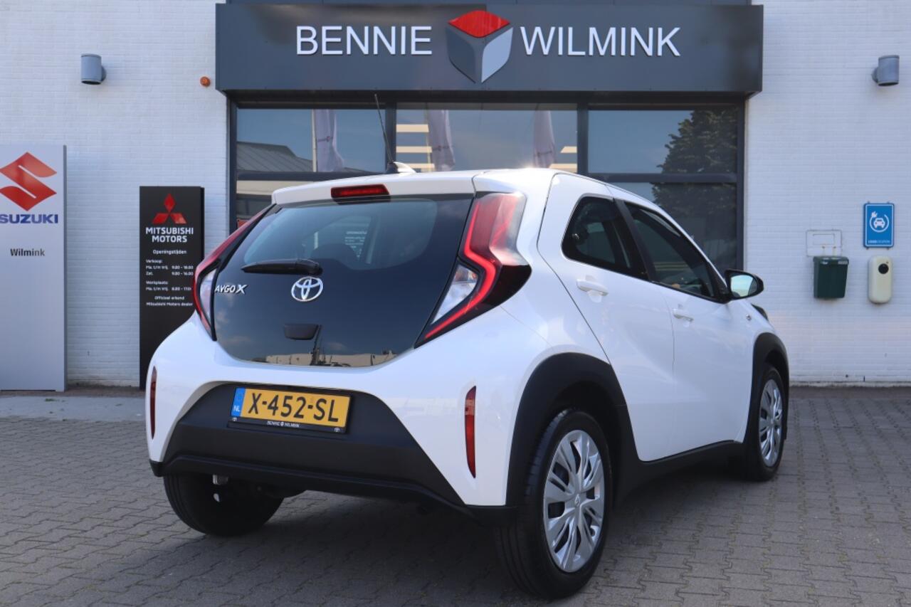 Toyota AYGO 1.0 VVT-i MT Play AdaptiveCruise/Apple/AndroidAuto