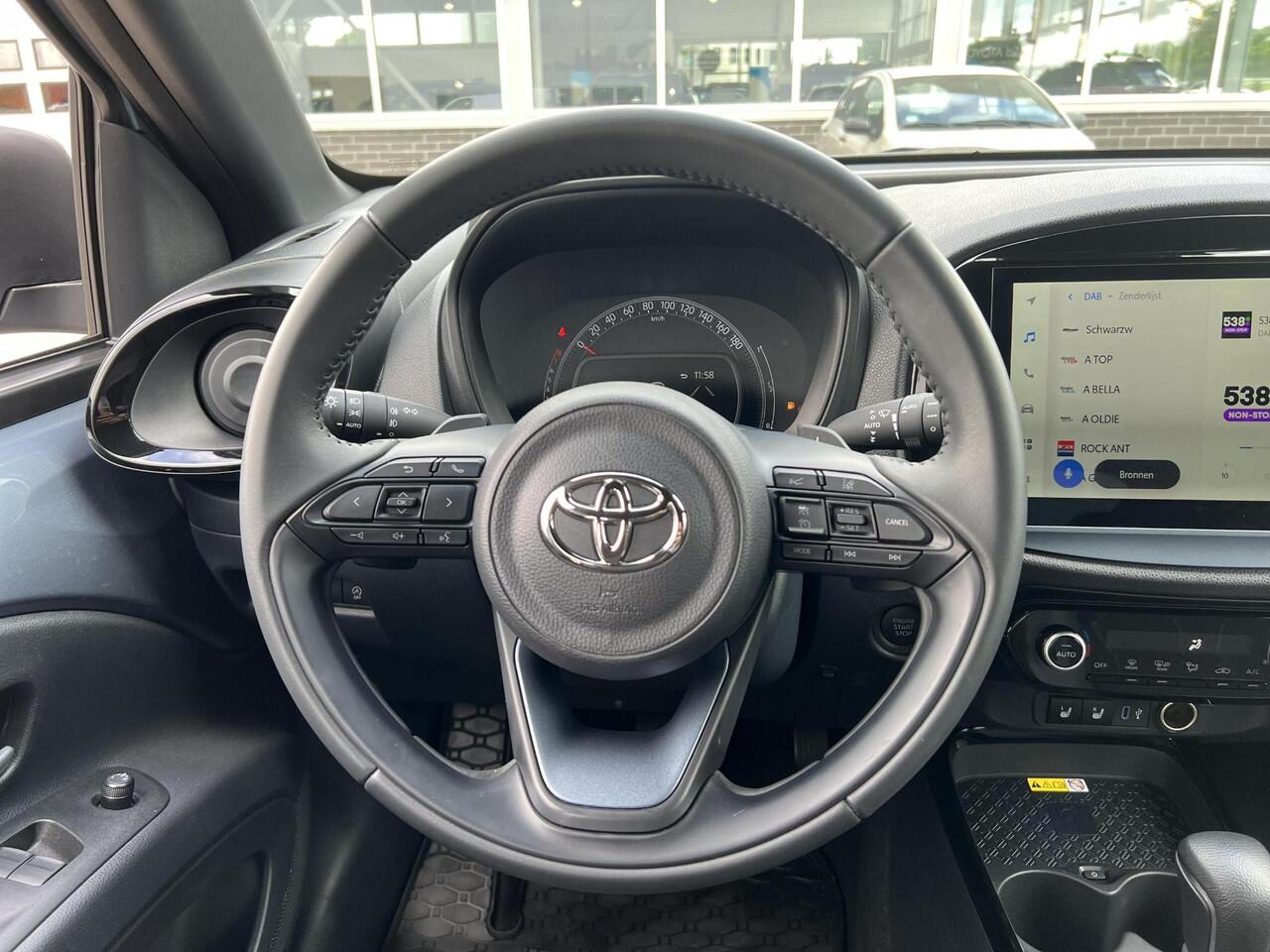 Toyota AYGO X 1.0 VVT-i S-CVT Premium Automaat