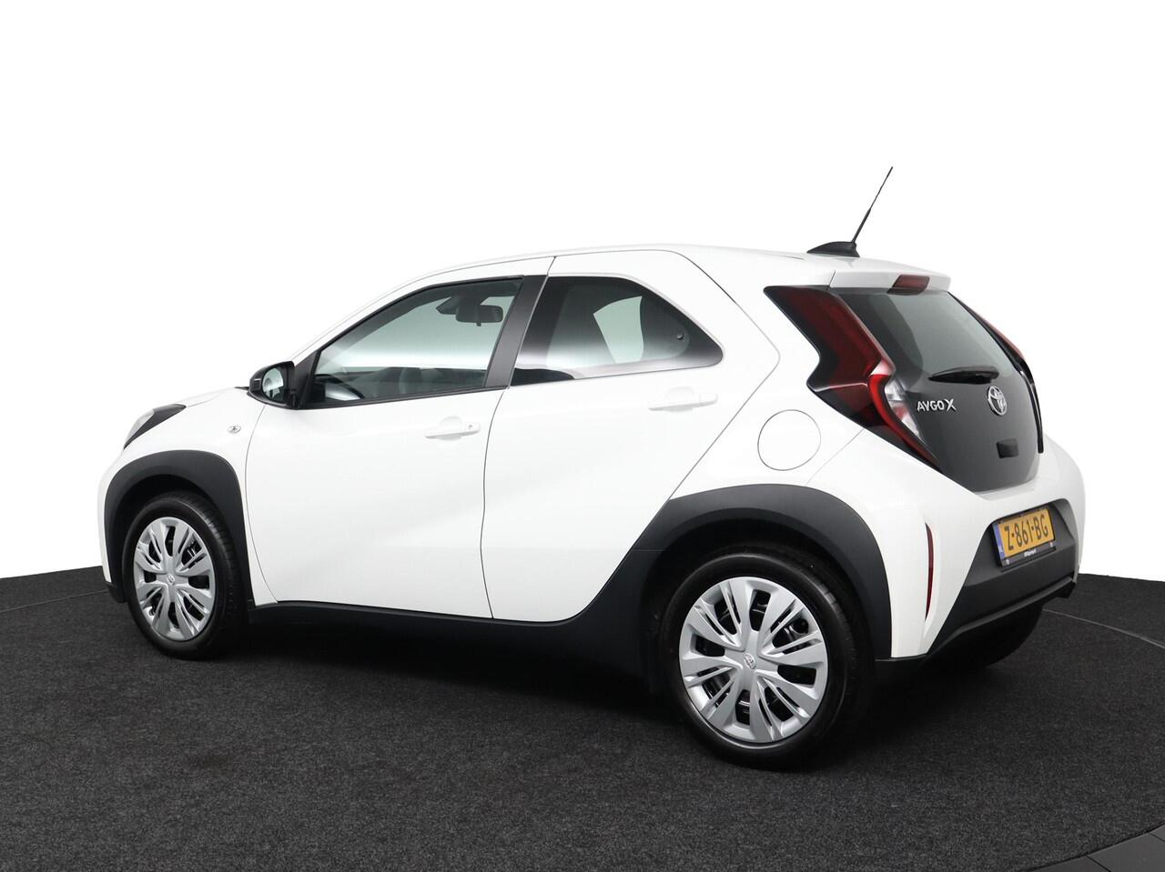 Toyota AYGO X 1.0 VVT-i MT Play | Apple Carplay/Android Auto |