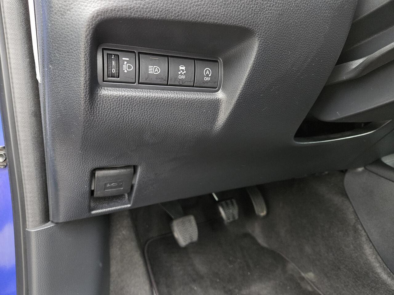 Toyota AYGO X 1.0 VVT-i MT Play | Allseason banden | Origineel NL | 1e eigenaar | Adaptieve Cruise Control | Apple Carplay & Android Auto | Achteruitrijcamera | Garantie t/m 09-2034 of 200.000km