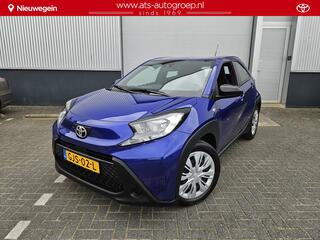 toyota-aygo-x-1.0-vvt-i-mt-play--a