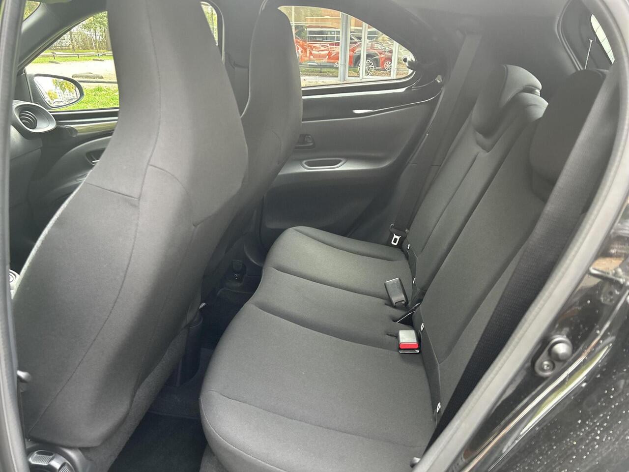 Toyota AYGO X 1.0 VVT-i MT Play