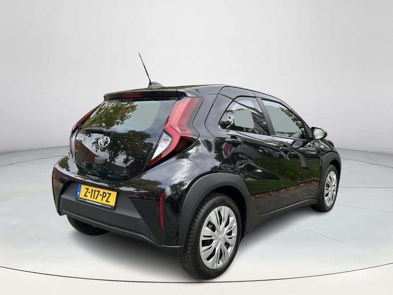 Toyota AYGO X 1.0 VVT-i MT Play