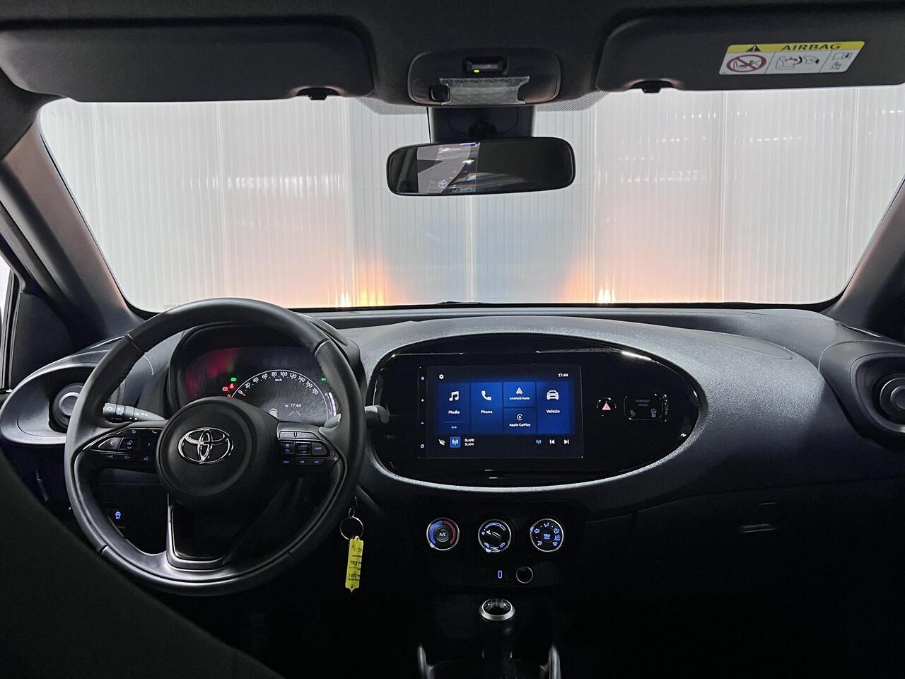 Toyota AYGO X 1.0 VVT-i MT Play | Dealer onderhouden | Apple carplay/anroid auto |