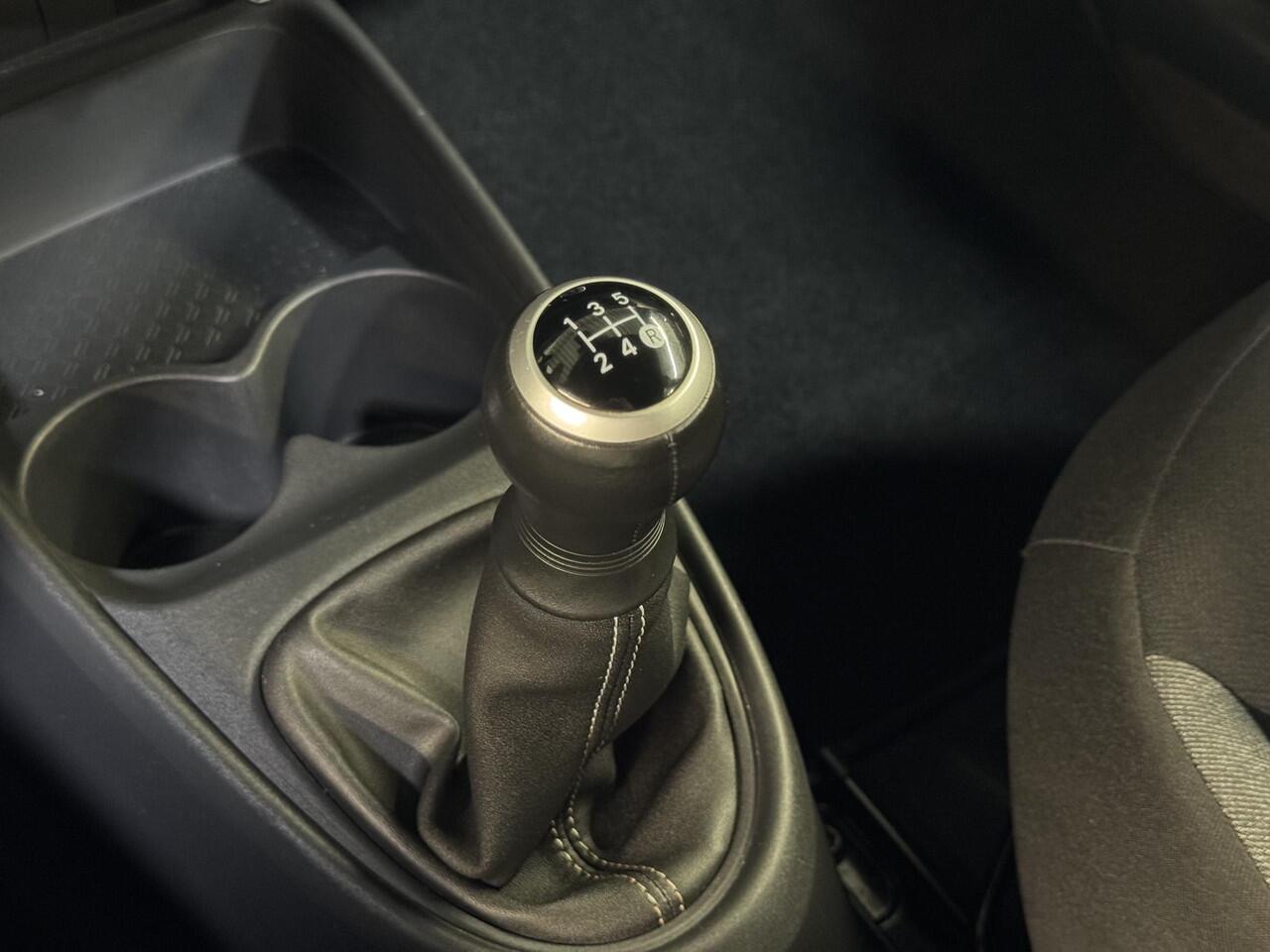 Toyota AYGO X 1.0 VVT-i MT Play | Airco | Draadloze carplay | Adapt. cruise control |