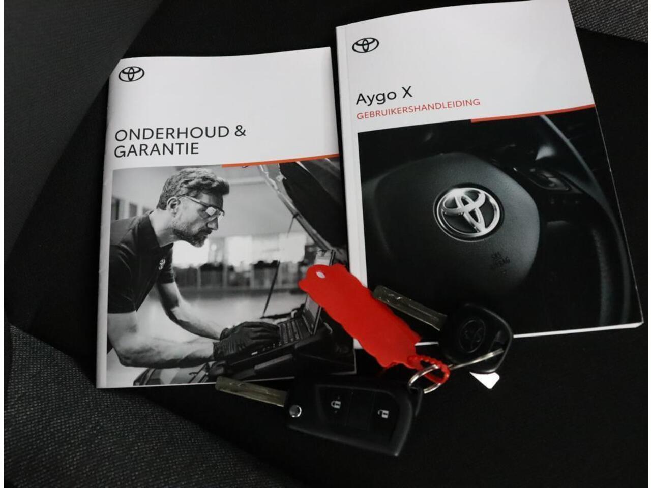 Toyota AYGO X 1.0 VVT-i MT Play | Apple carplay & Android Auto | Airconditioning | Achteruitrijcamera |