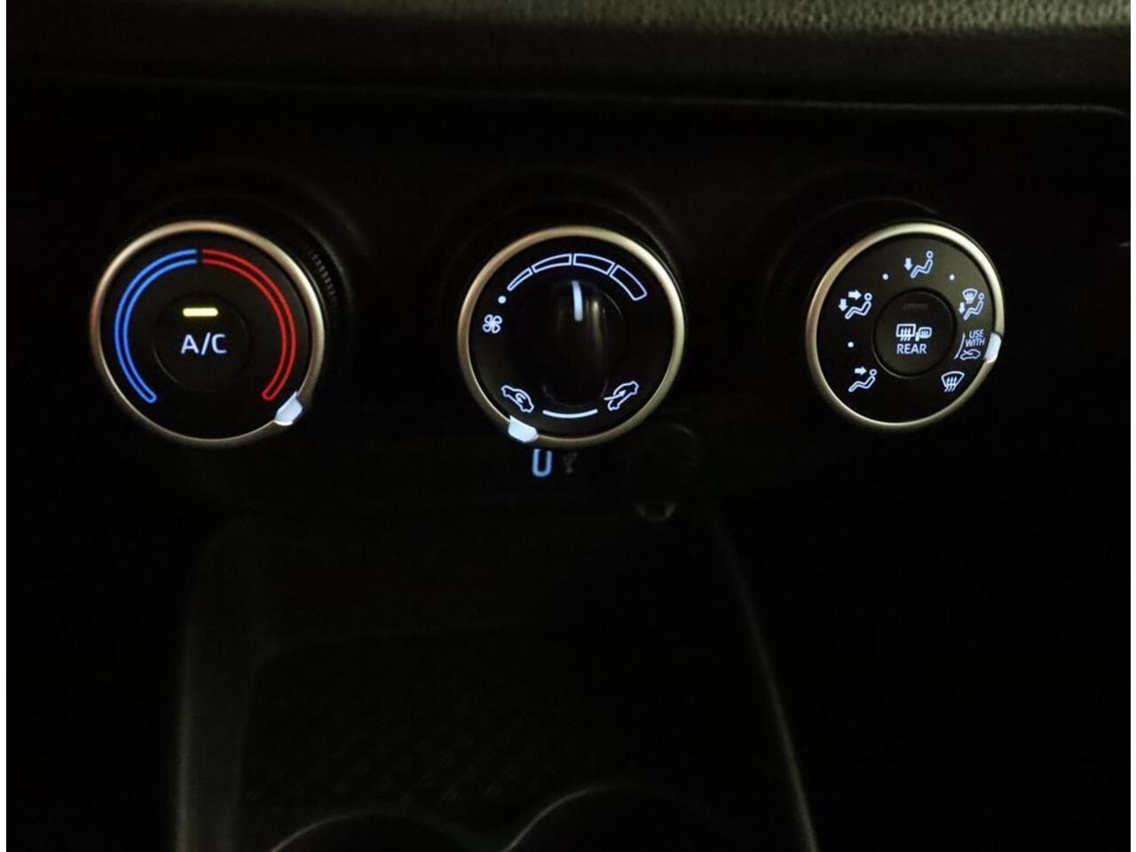 Toyota AYGO X 1.0 VVT-i MT Play | Apple carplay & Android Auto | Airconditioning | Achteruitrijcamera |