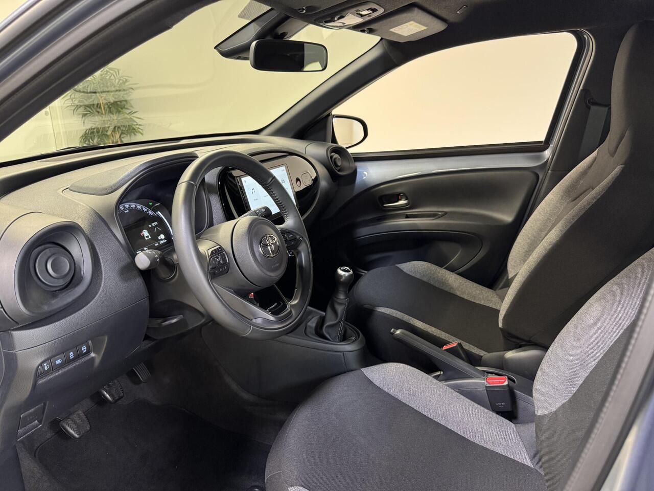 Toyota AYGO X 1.0 VVT-i MT Play