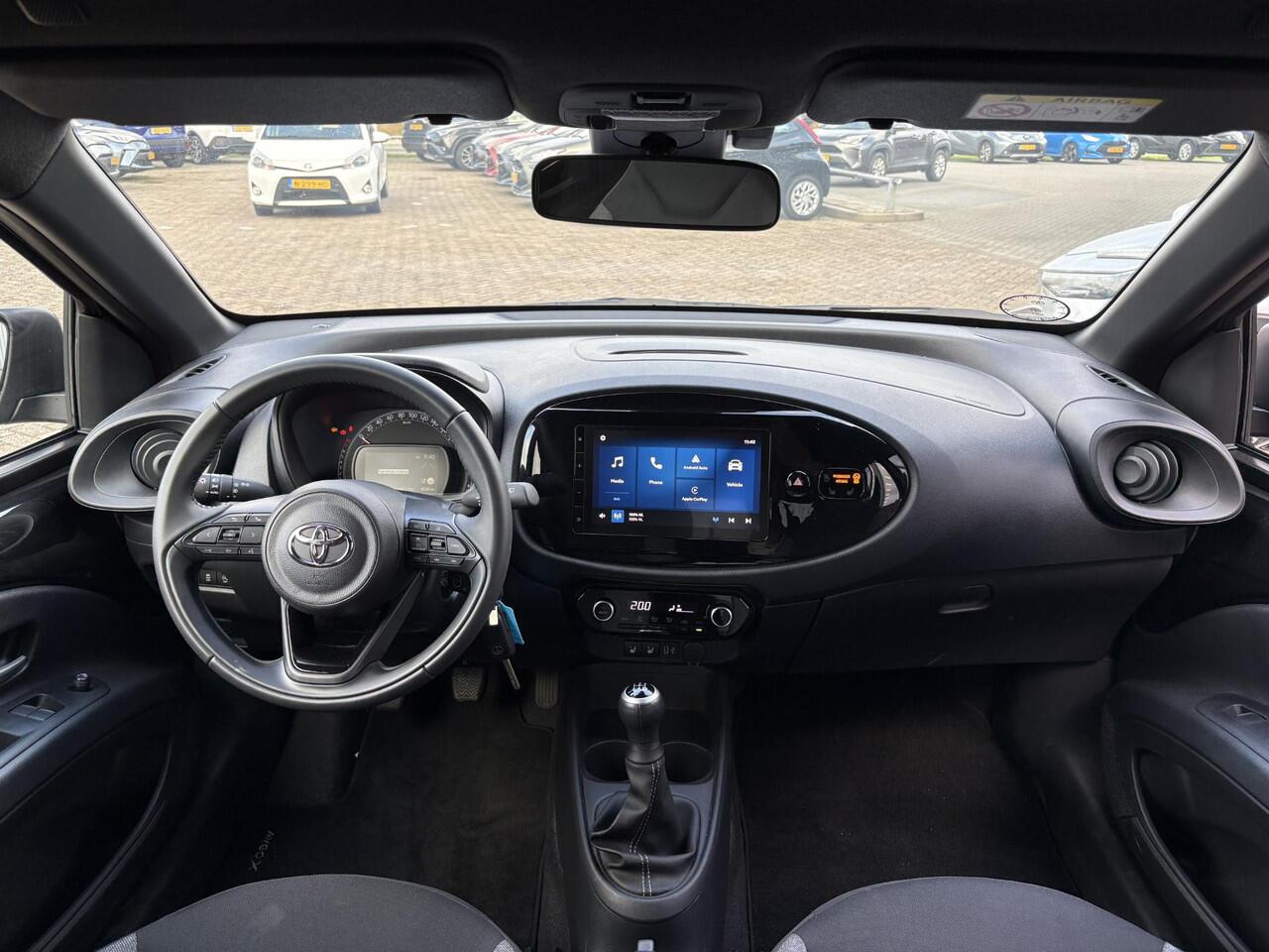 Toyota AYGO X 1.0 VVT-i MT Play