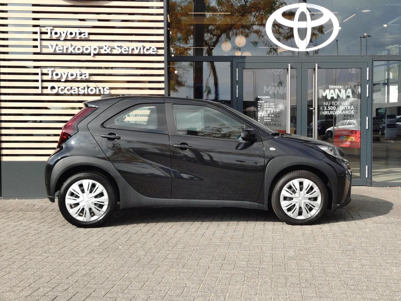 Toyota AYGO X 1.0 VVT-i MT Play