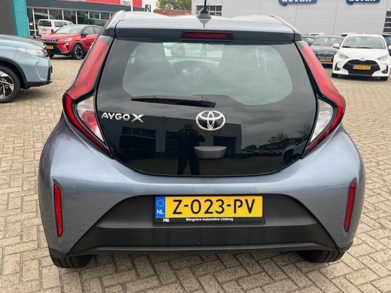 Toyota AYGO X 1.0 VVT-i MT Play | Rijklaar | BTWauto | Carplay/-AndroidAuto