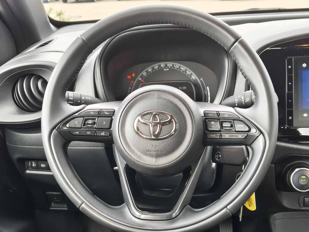 Toyota AYGO 1.0 VVT-i MT play | Android Auto/Apple Carplay | Adaptive Cruise
