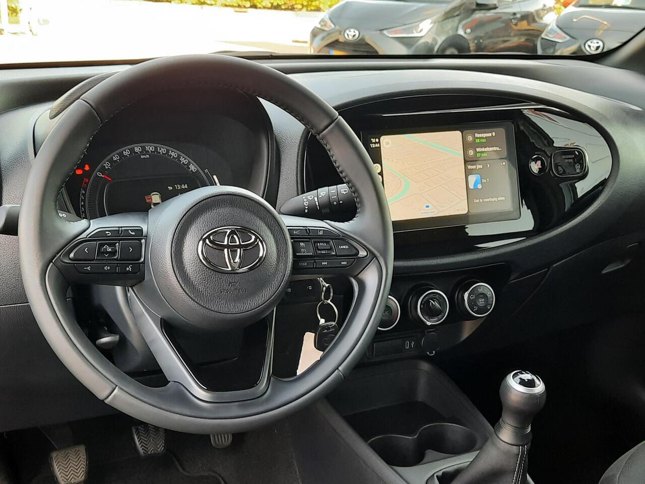 Toyota AYGO X 1.0 VVT-i MT Play