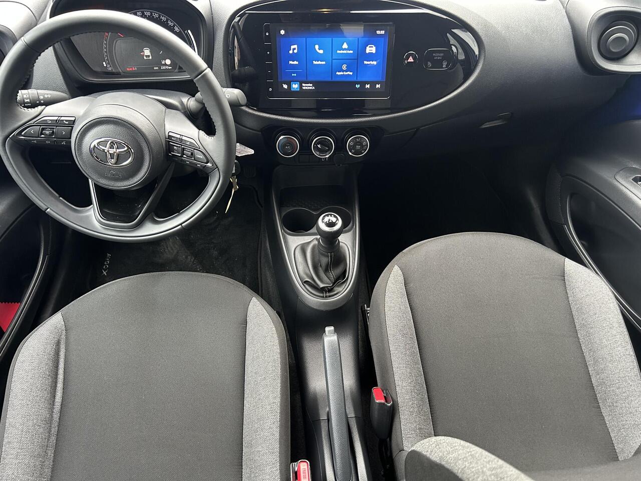 Toyota AYGO X 1.0 VVT-i MT Play
