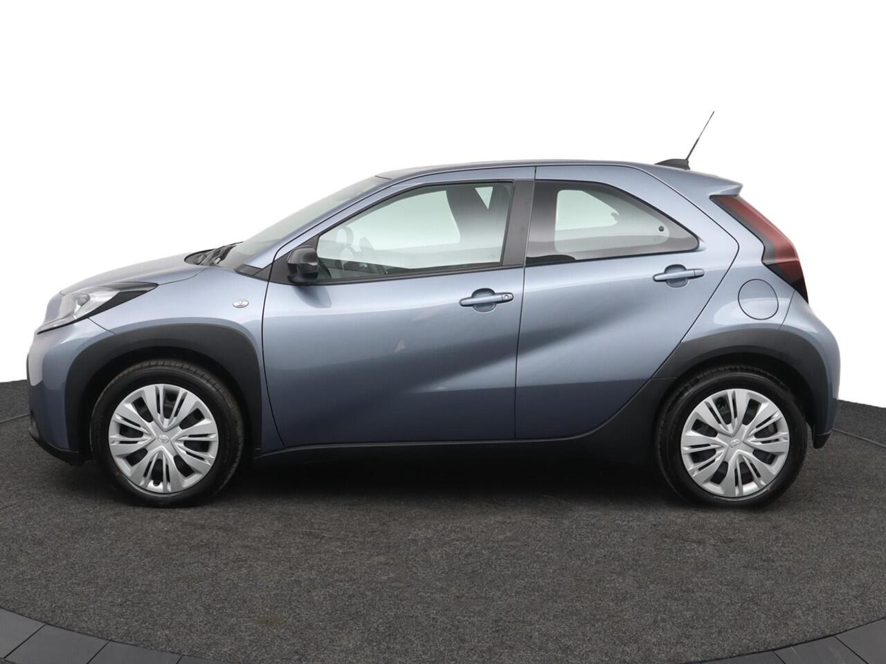 Toyota AYGO X 1.0 VVT-i MT Play | Cruise control | Apple carplay-android auto | Parkeercamera |