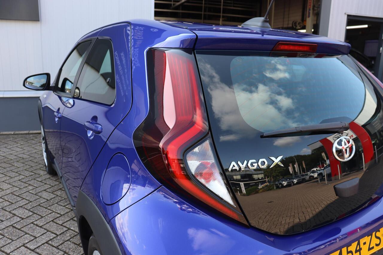Toyota AYGO X 1.0 VVT-i MT Play, Camera