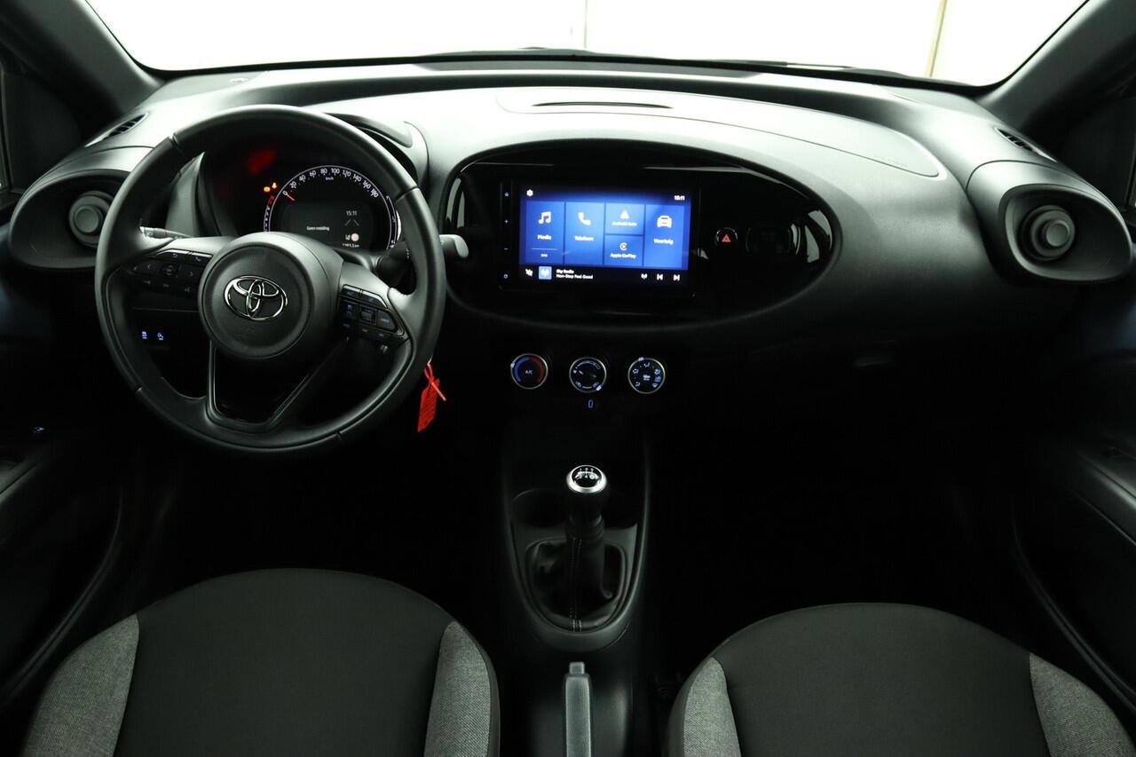 Toyota AYGO X 1.0 VVT-i MT Play | Airco | Adaptieve Cruise Control | Achteruitrijcamera | Apple Carplay | Android Auto |