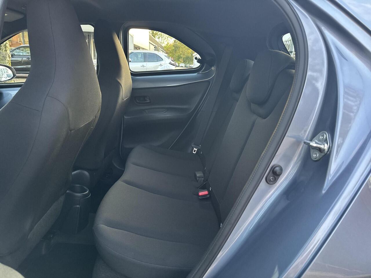 Toyota AYGO X 1.0 VVT-i MT Play | 06-10141018 Voor meer informatie