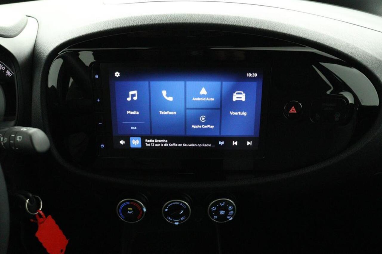 Toyota AYGO X 1.0 VVT-i MT Play | Apple Carplay/Android Auto | Airco | Parkeercamera | Adaptieve Cruise-Control |